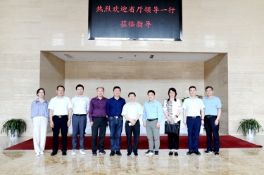 省人力社保廳二級巡視員陳榮華一行蒞臨景興紙業調研人才工作